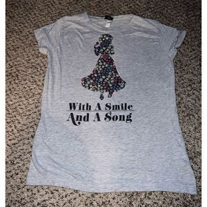 Disney Juniors shirt "With a smile and a‎ song" size XL